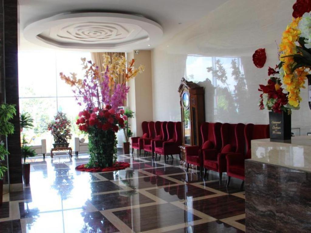 The Belagri Hotel y Convention Sorong Exterior foto